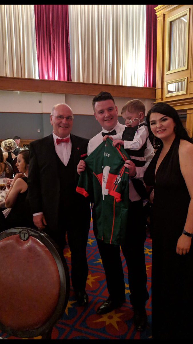 Donate4Daithi's tweet photo. We’re delighted that 1/2 signed @kingofheartball jerseys was auctioned for a whopping £1200 for @BHFNI, and also humbled to have the other presented to us ❤️ @paddyb_ireland @StephenFerris6 @WhiteChoc90 @tomas5ky @kingmartinj @FearghalTMcK @OurLogie #YesIDonate #IsDeontóirMé https://t.co/ogs7lKJI7k
