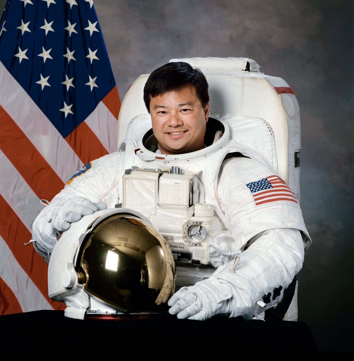 AstroDude's tweet photo. National Astronaut Day! Thanks for the memories! #NASA #NationalAstronautDay #Uniphi #OneOrbit https://t.co/kvdmmTKrdl