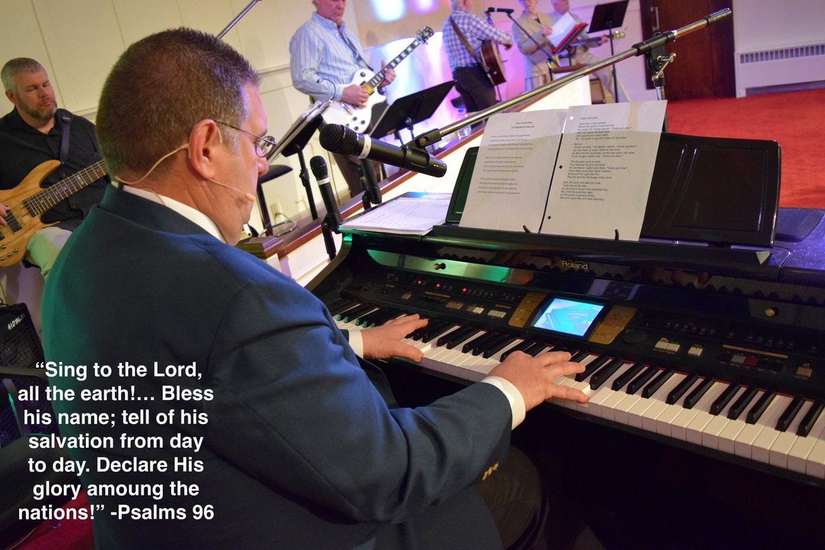 WebParweb41's tweet image. Love playing with the band!