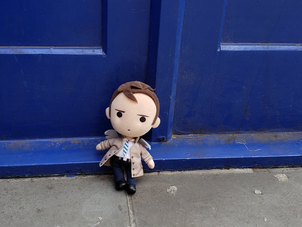 tinycaswashere's tweet photo. #tinycas' #walkabout #london part 1: visiting the #lastpoliceboxinLondon.

#tinycaswashere @bbcdoctorwho #policebox @CheckPointSW https://t.co/AhUzPOA0TZ