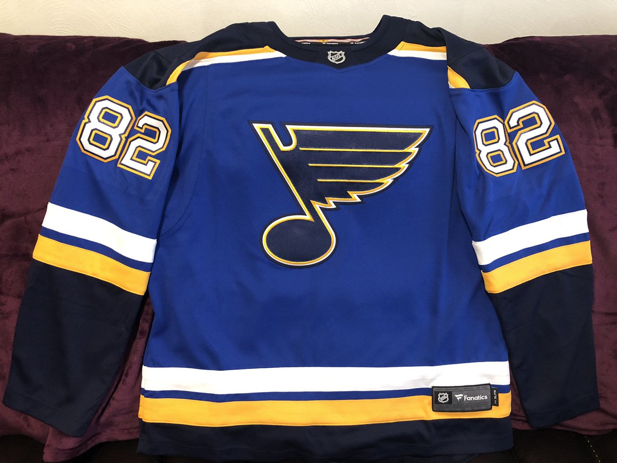 st louis blues yellow jersey