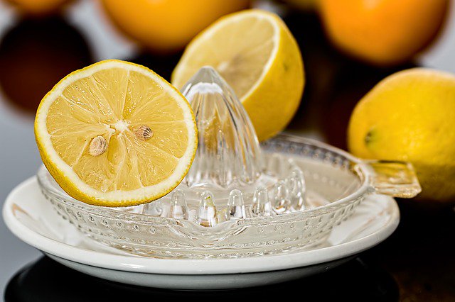 1865Experience's tweet photo. There is nothing in the world like fresh-squeezed lemonade and to celebrate #nationallemonadeday we refer you to @divascancook for an old-fashioned lemonade recipe (just use the search feature on the site). 

#Cheers to you 🍋

#Dinner1865 #lemonade #lemons #southerncuisine https://t.co/v21p2LTgo6