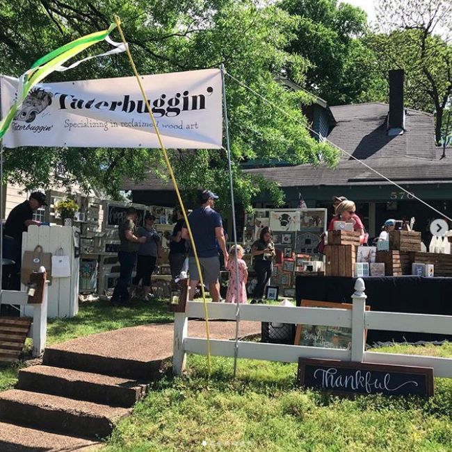 A huge thank you to all the artists who participated in this year's #EBArtWalk! 🎨 We couldn't do it without you! 😃 #choose901
(📷 Brukie Studio, Vintagia Memphis, <a href="/bltwr_artisans/">Belltower Artisans</a> , Lindy Tate's Taterbuggin')