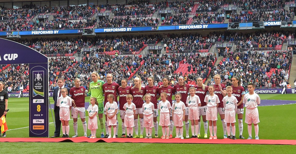 brooke_tatum4's tweet photo. Amazing and humbling experience in the FA Cup yesterday. So proud of each of my teammates, we gave it our all ❤️ Huge thanks to all of our incredible fans yesterday! 👏🏼⚒ Congratulations to @mancity on the win. Now we learn, we grow, we come back stronger #coyi #injesusnameiplay https://t.co/PHbdw9qXaI