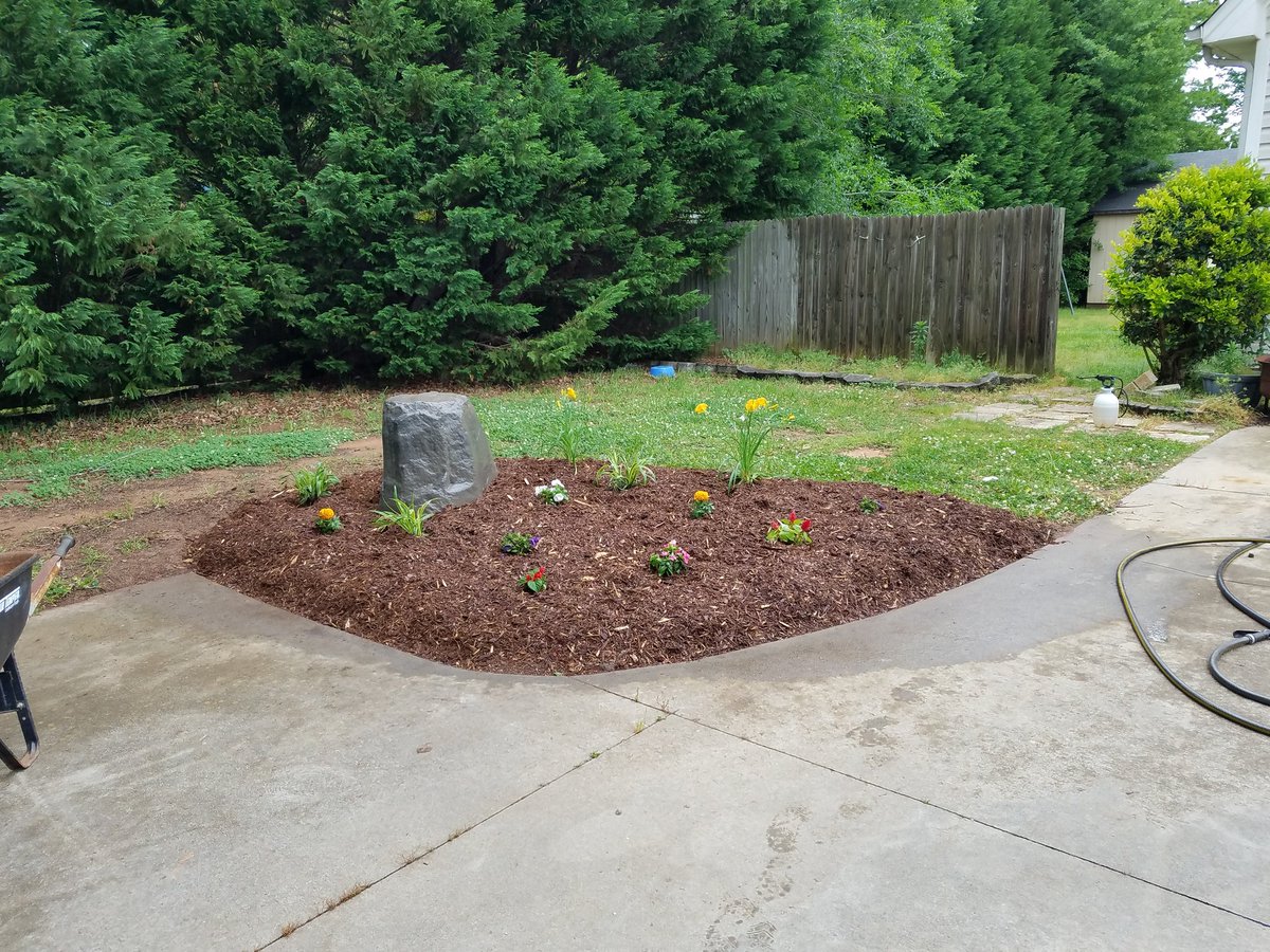 ScapesGreat's tweet image. Small project or large give us a call..