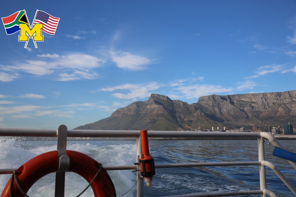 UMichFootball's tweet image. Another day in 🇿🇦, another series of special memories.

Our morning began with a ferry ride to a World Heritage Site, Robben Island. The island is known for housing Nelson Mandela for 18 of his 27 years in prison, but has held those isolated and banished by society for centuries.