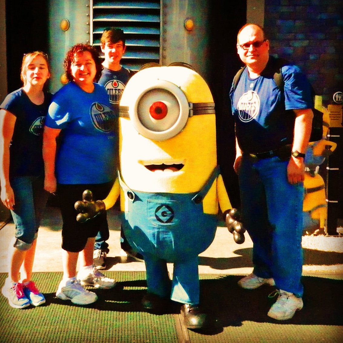 LKeindel's tweet image. #supermomandme A good mom is one ina minion.