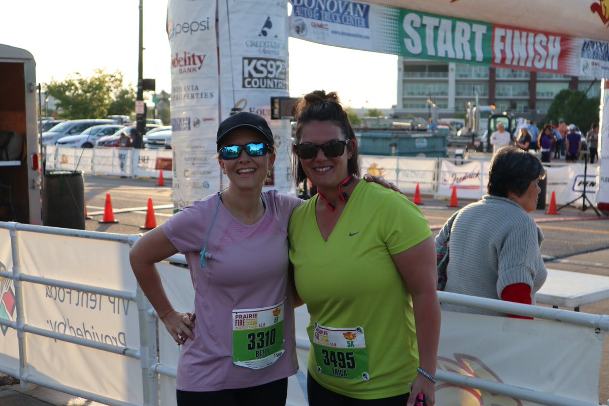CUofAmerica's tweet photo. CUA is proud to be a sponsor of the @runpfm! Congrats to all of today’s runners (including a few of our very own) and a BIG thank you to the CUA employees who spent their morning passing out water! 👟🏅#WelcomeToFriendly #loveyourcommunity #runwithCUA https://t.co/cGm2w2r2GX