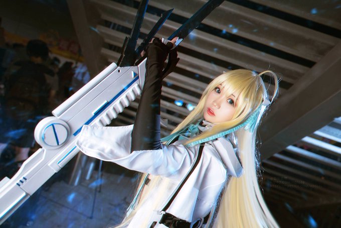 Twitterのコスプレ画像10