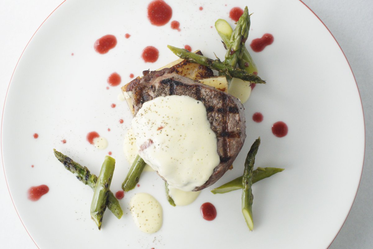 Let us take care of the cooking for Mother’s Day. Join us for brunch (prix fixe) or dinner (option for prix fixe or ala carte.)📞412.586.4347
.
.
.
#MothersDay #brunch #dinner #SentiPgh #pittsburgh #Lawrenceville #FiletMignon #hollandaise #Sundays