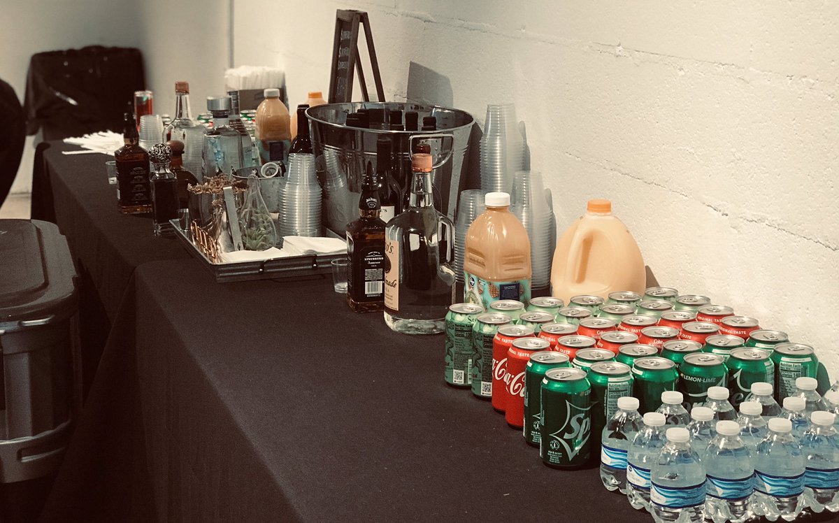 ontherocksatl's tweet photo. Cocktail hour at The Stokes Wedding yesterday!!! #ontherocksatl #OTRMB #wedding #becomingthestokes #mobilebartending #mobilebar #eventplanner #instadaily #explorepage #laughter #jokes #factoryatlanta #atl #party #spring #cincodemayo #sundayfunday #eventbar #mobilebartenders https://t.co/KEuMjryUHg