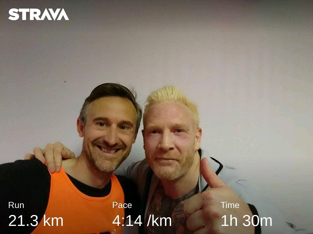 Steve H-A (@stevehayesarter) on Twitter photo What a great day <a href="/ABPMarathon/">ABP Southampton Marathon</a> decent run pacing the half with my great buddy <a href="/Ianhowardphotos/">Ian Howard</a> photo with the legendary <a href="/Iwanrunner/">Iwan Thomas MBE</a>, seeing the awesome <a href="/IronFran2019/">Iron Fran</a> finish the marathon, plus a quick hello to the lovely @paulsintonhewit & saints legend <a href="/mattletiss7/">Matt Le Tissier ✝️</a> 😁😁👍🏻 What a great day <a href="/ABPMarathon/">ABP Southampton Marathon</a> decent run pacing the half with my great buddy <a href="/Ianhowardphotos/">Ian Howard</a> photo with the legendary <a href="/Iwanrunner/">Iwan Thomas MBE</a>, seeing the awesome <a href="/IronFran2019/">Iron Fran</a> finish the marathon, plus a quick hello to the lovely @paulsintonhewit & saints legend <a href="/mattletiss7/">Matt Le Tissier ✝️</a> 😁😁👍🏻