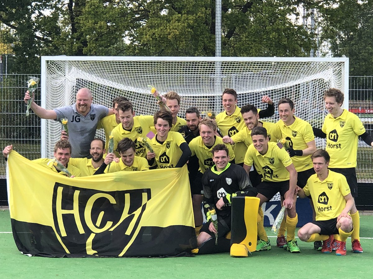 Hockeyclub Horst heren 1 ongeslagen kampioen. 51 punten uit 17 wedstrijden. Ambitieuze ploeg met veel perspectief. <a href="/HockeyClubHorst/">Hockey Club Horst</a> <a href="/HorstNL/">Horst aan de Maas</a> #afslag10