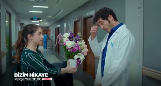 _BrncAnh's tweet photo. Estoy tan emocionada, esto vale Oro, Diamante y Zafiro. Tan bello es verlos juntos y felices por la futura llegada de su hija.. 💕😍❤💘
#BizimHikaye #BurakDeniz #HazalKaya #BarFi https://t.co/m8Jc2LKpcX