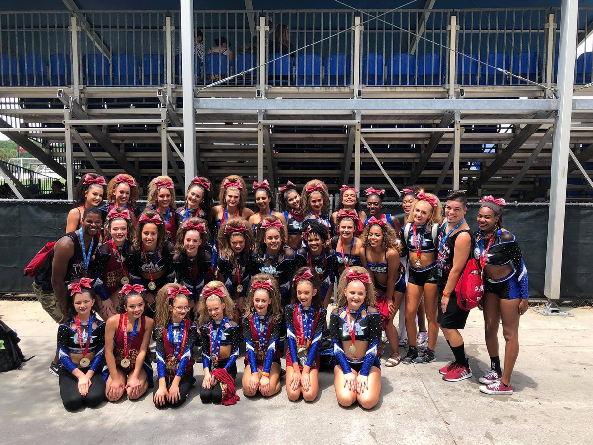 CalvQueens's tweet photo. Day 1 was Amazing and there is still room for improvement. 💯 Please come and support Cali Queens one last time in the Arena- Yellow at 7:43pm. Last one.. best one ❤️👑🙏🏽 https://t.co/7tsODZM9uv