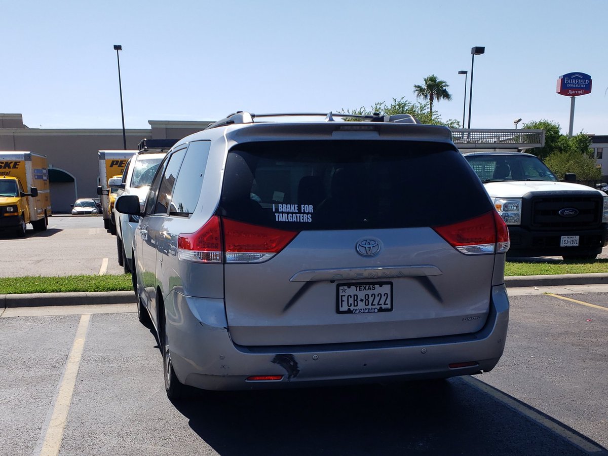 davidocker286's tweet image. #safefollowingdistace #2secondrule