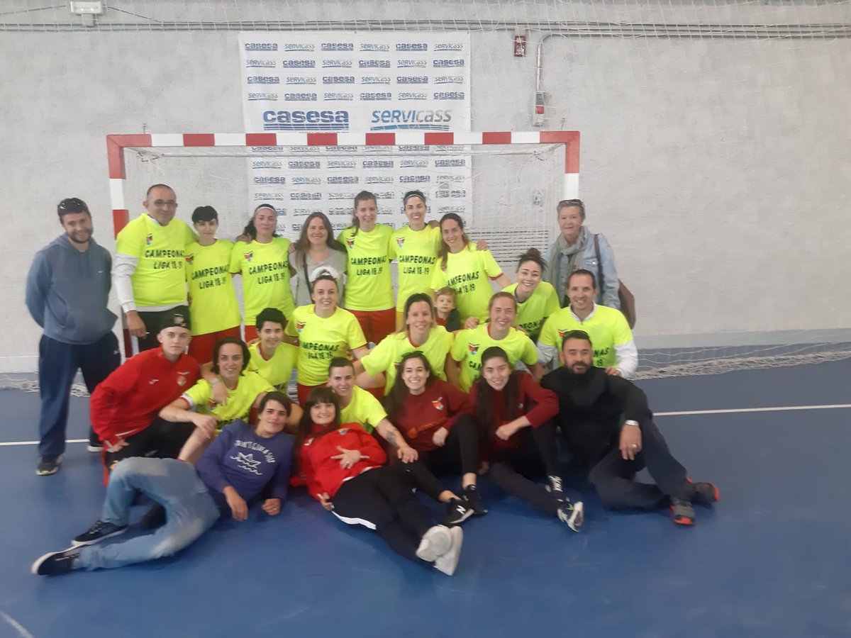 Quiero dar la enhorabuena a todo mi equipo, han ganado esta liga con todo merecimiento, el trabajo al final tiene su recompensa.
Primer título y ahora vamos a por el doblete con la final de copa.
Asique enhorabuena chicas y nos queda un poco más por lo que luchar 👏👏👏💪💪💪