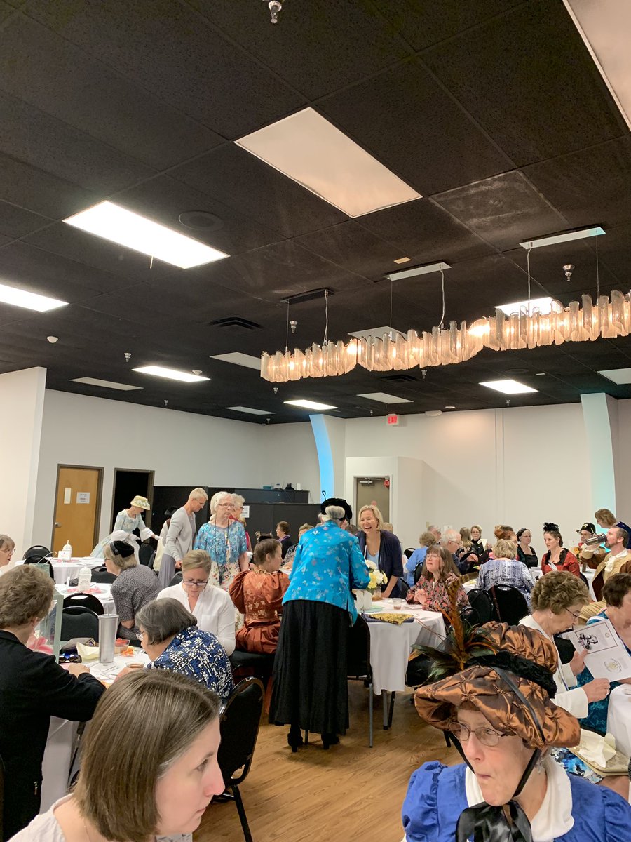 TippecanoeCoSh1's tweet photo. Attending the Daughters of The American Revolution Celebration. 125 years of service!!!!  There is always something going on in this wonderful community. @WLFI @Nina_StarCity #TCSO https://t.co/b9DAHpHIzb