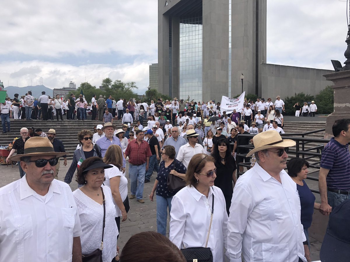 Me tocó en Monterrey y pues a marchar, no es LA solución pero al menos demuestra el descontento a las políticas de AMLO