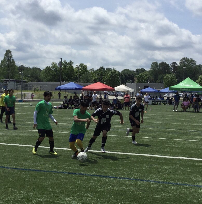 wcwaasoccer's tweet photo. This weekend @CharMeckSchools & @CMS_ELServices held the first EL Services Soccer Invitational!
@wcwaasoccer was proud to donate equipment for this incredible Event!
#elservices #soccerinvitational #Butler #Indy #Harding #Garinger #wcwaasoccer https://t.co/FLtndIjKIl
