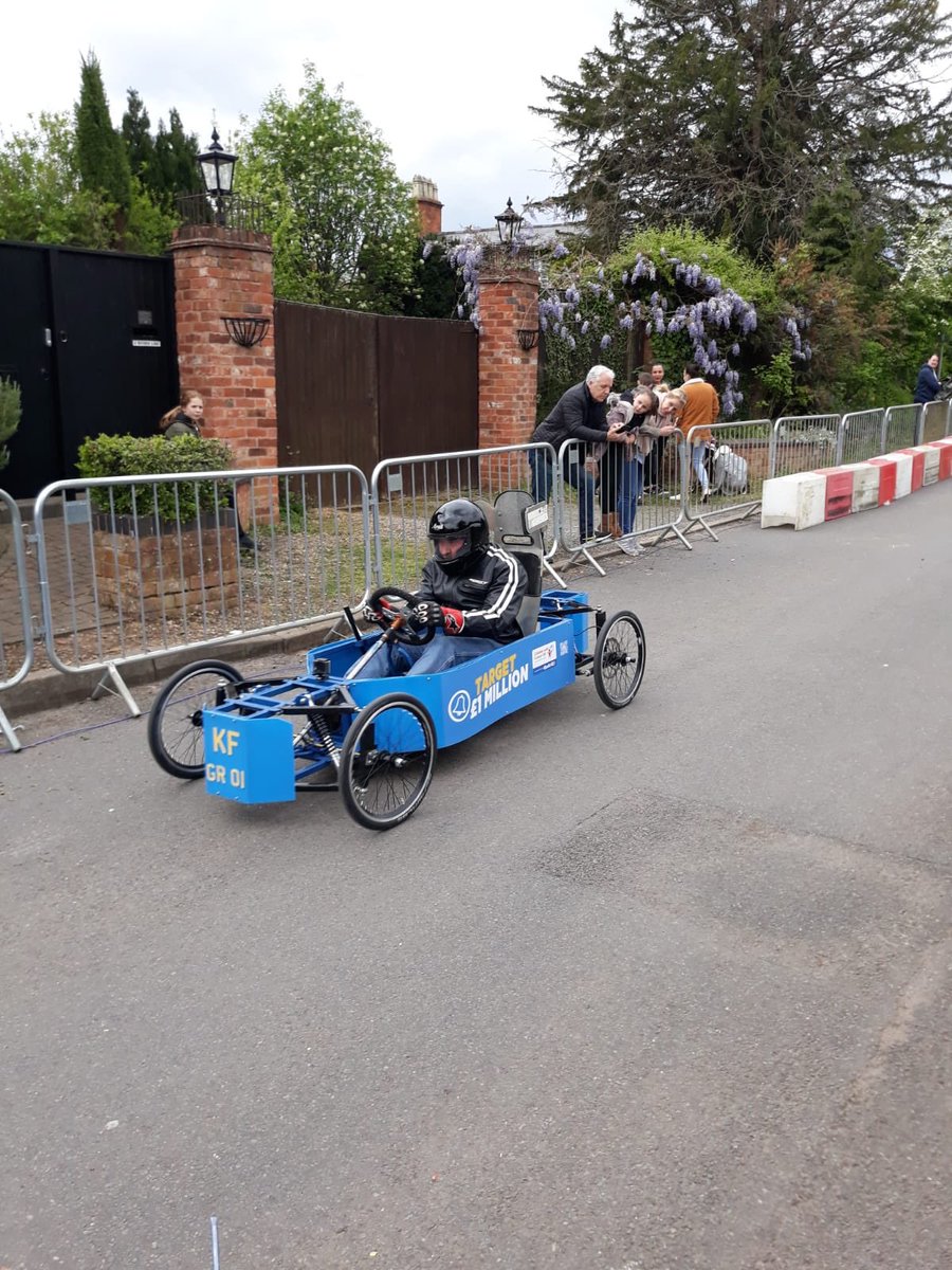binks_64's tweet photo. Great day at Curdworth Soapbox Derby. Raised nearly £1100 for Children with Cancer UK #cwcuk #kwikfit #soapbox https://t.co/zNgRtXnKBz