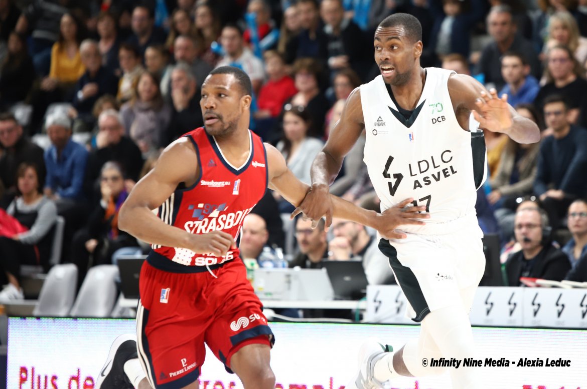 sigstrasbourg's tweet photo. [31ème journée de #JeepElite 🏀]

La SIG Strasbourg n'avait pas les armes nécessaires pour rivaliser face au leader du Championnat @LDLCASVEL  #gosig #ASVELSIG

▶️Résumé du match : https://t.co/BRAqPkglhA https://t.co/fqXkUCvXM6