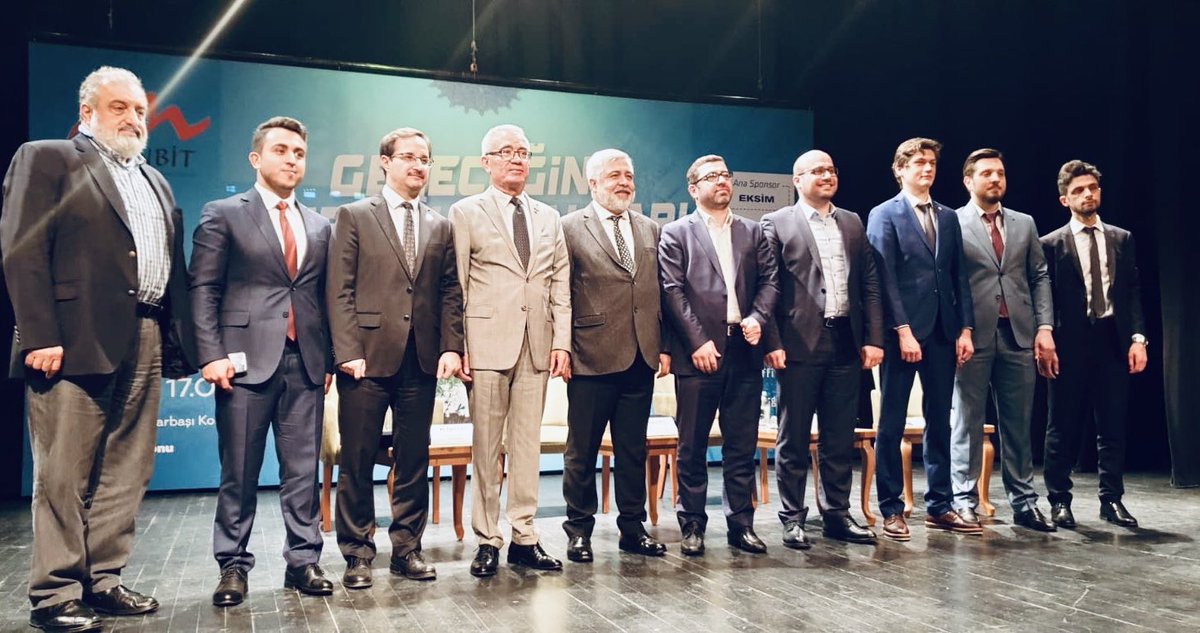 Dr. Cihad Terzioğlu (@terzioglucihad) on Twitter photo ‘Geleceğin #Enerji Kaynakları’nı konuştuk. <a href="/TCEnerji/">T.C. Enerji ve Tabii Kaynaklar Bakanlığı</a> Bakan Yrd Sn Alparslan Bayraktar’a ve diğer kıymetli konuşmacılarımıza teşekkürlerimizle😎
<a href="/aBayraktar1/">Alparslan Bayraktar</a> ‘Geleceğin #Enerji Kaynakları’nı konuştuk. <a href="/TCEnerji/">T.C. Enerji ve Tabii Kaynaklar Bakanlığı</a> Bakan Yrd Sn Alparslan Bayraktar’a ve diğer kıymetli konuşmacılarımıza teşekkürlerimizle😎
<a href="/aBayraktar1/">Alparslan Bayraktar</a>