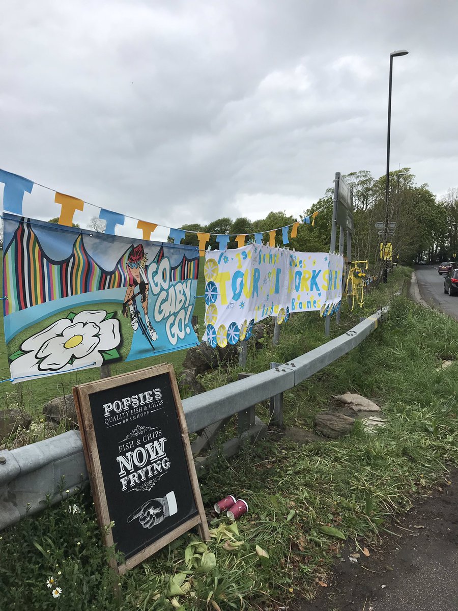 JoesterT's tweet photo. What a blast of a few days covering the Tour de Yorkshire culminating in the race director pretty much promising the TDF Grand Depart will be back soon because the people & county are so fantastic. Makes you proud to be Yorkshire๐ค#TDY #BBCTDY https://t.co/w3rNiBPcEC