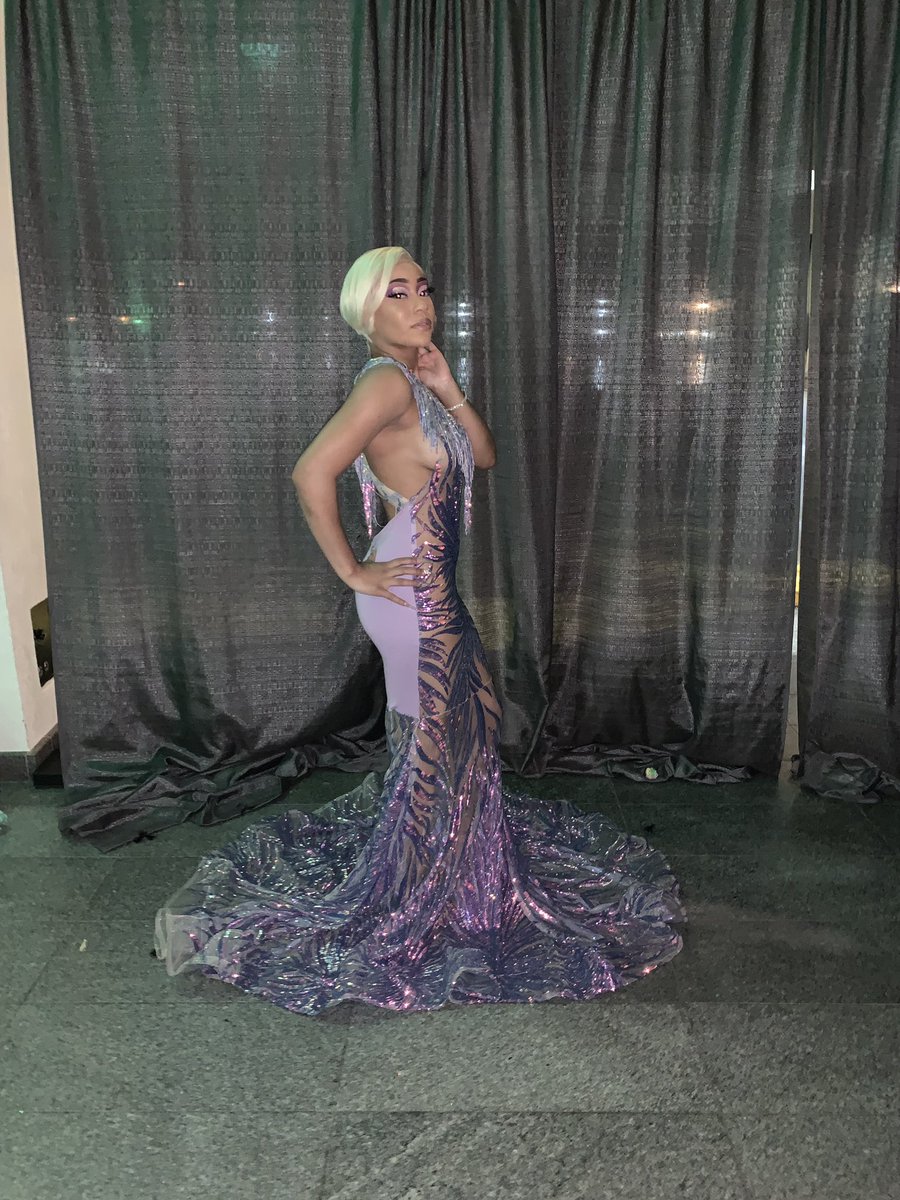 ___ashari's tweet photo. I did my damn thang 💦☔️🤤 #prom2019 #prom2k19 https://t.co/3WvVgknp6C