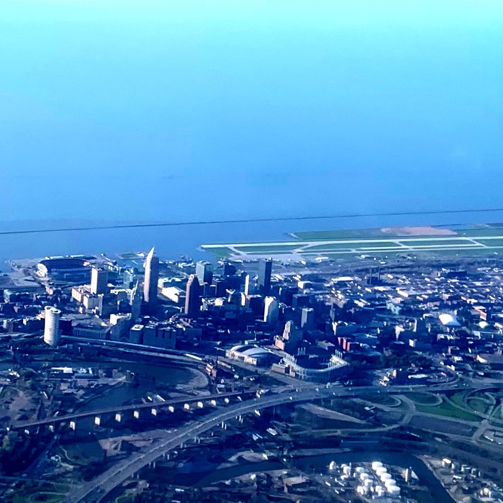 dharris's tweet photo. Goodbye, Cleveland. Thanks for the PyCons! #PyCon2019 #PyCon2018 https://t.co/WMo16TAE4J