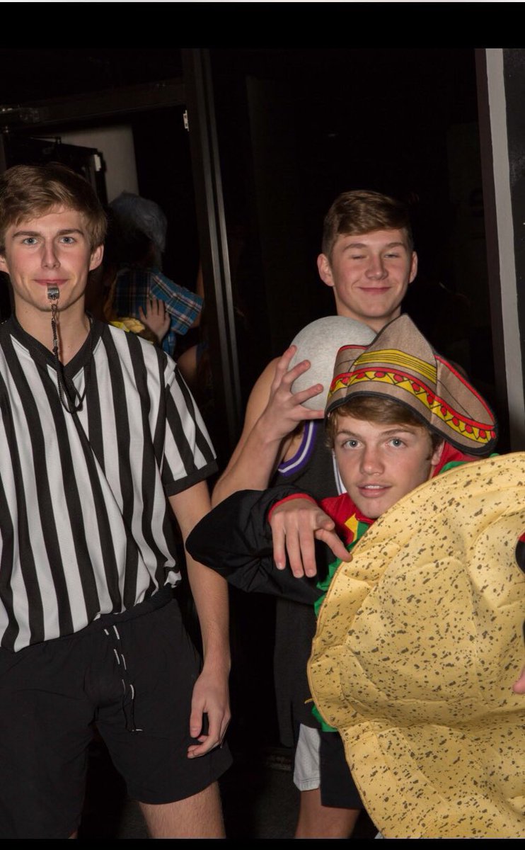 Benbraden4's tweet photo. Happy bday @lbraden03 finally don’t have to drive you around everywhere, but thanks for being the best brother, love you man❤️ https://t.co/7kfYV20ktC