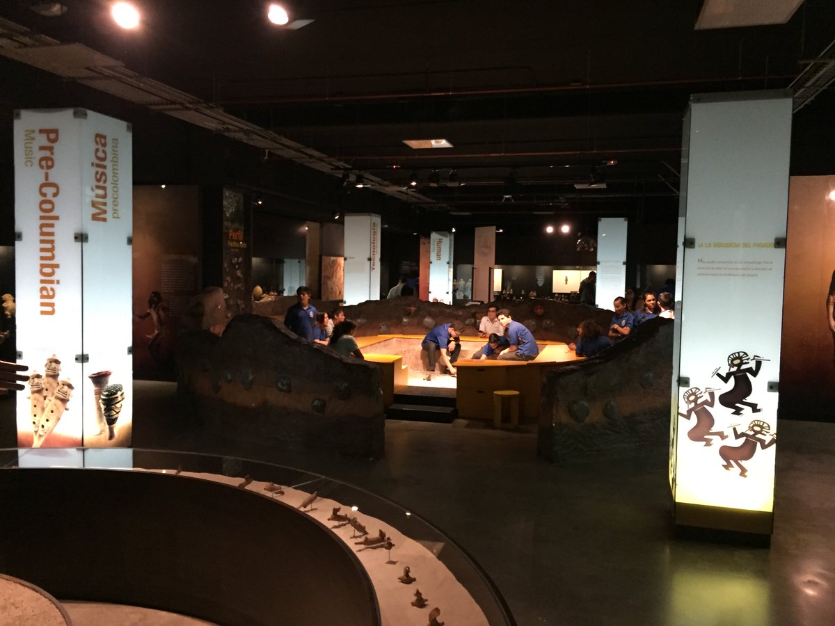RoyalSchoolCR's tweet photo. Nuestros chicos de secundaria visitaron el pasado viernes el @MuseodelJadeCR el cual pretende educar y crear expectativa destacando, a partir de las piezas de la colección, aspectos de la identidad, organización social, tecnología y diversidad humana durante la época precolombina https://t.co/XcodSWRnjQ