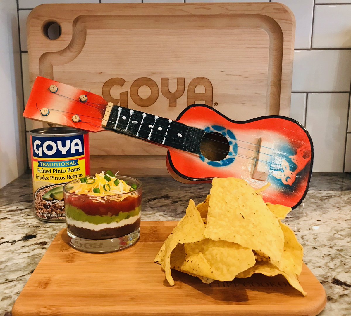 GoyaFoods's tweet photo. Look ๐ whatโs cookinโ in #GoyaChef Fernandoโs kitchen tonight for #cincodemayo ๐๐ฝ Cielito Lindo + Mexican Street Corn ๐ฝ + Smoky Chicken Tortilla Lasagna ๐ Find the recipes on https://t.co/EhrG7Ctkya #cheflife #goya #goyafoods #latincooking https://t.co/0OWSYIrjBy