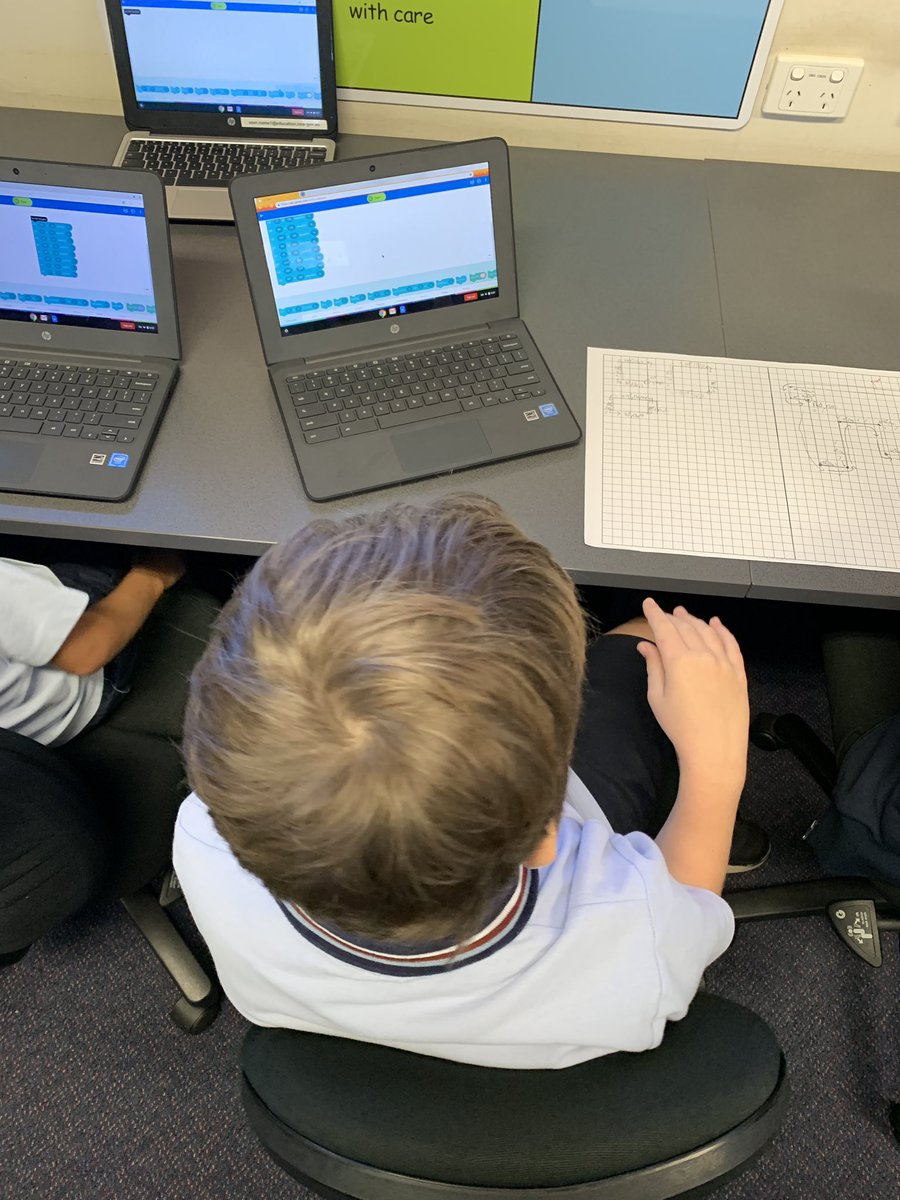 BNPSHub's tweet image. Today we used @SpheroEdu to make a course for our sphero to follow. We coded direction, time and speed.  Next week we will try our course.