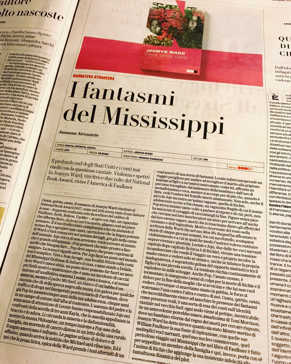 FraRodella's tweet image. “Canta, spirito, canta, che incredibilmente riesce ad assorbire le presenze dei fantasmi come presenze reali, è una sorta di resa dei conti sull’identità razziale del vecchio Sud: ogni nodo viene al pettine, inestricabile.”
Susanna Nirenstein #JesmynWard #CantaSpiritoCanta