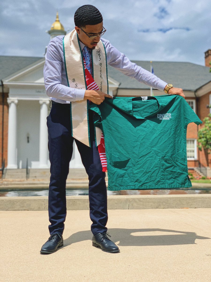 KairoNoEgypt_'s tweet image. Everybody’s timeline is NOT the same. You set your feet forward for the path YOU want to take. Do great things not only for yourself but for those back home and those watching. BSN-RN me please. 💉 #KappaGraduation #ThePrettyOmazingNupes