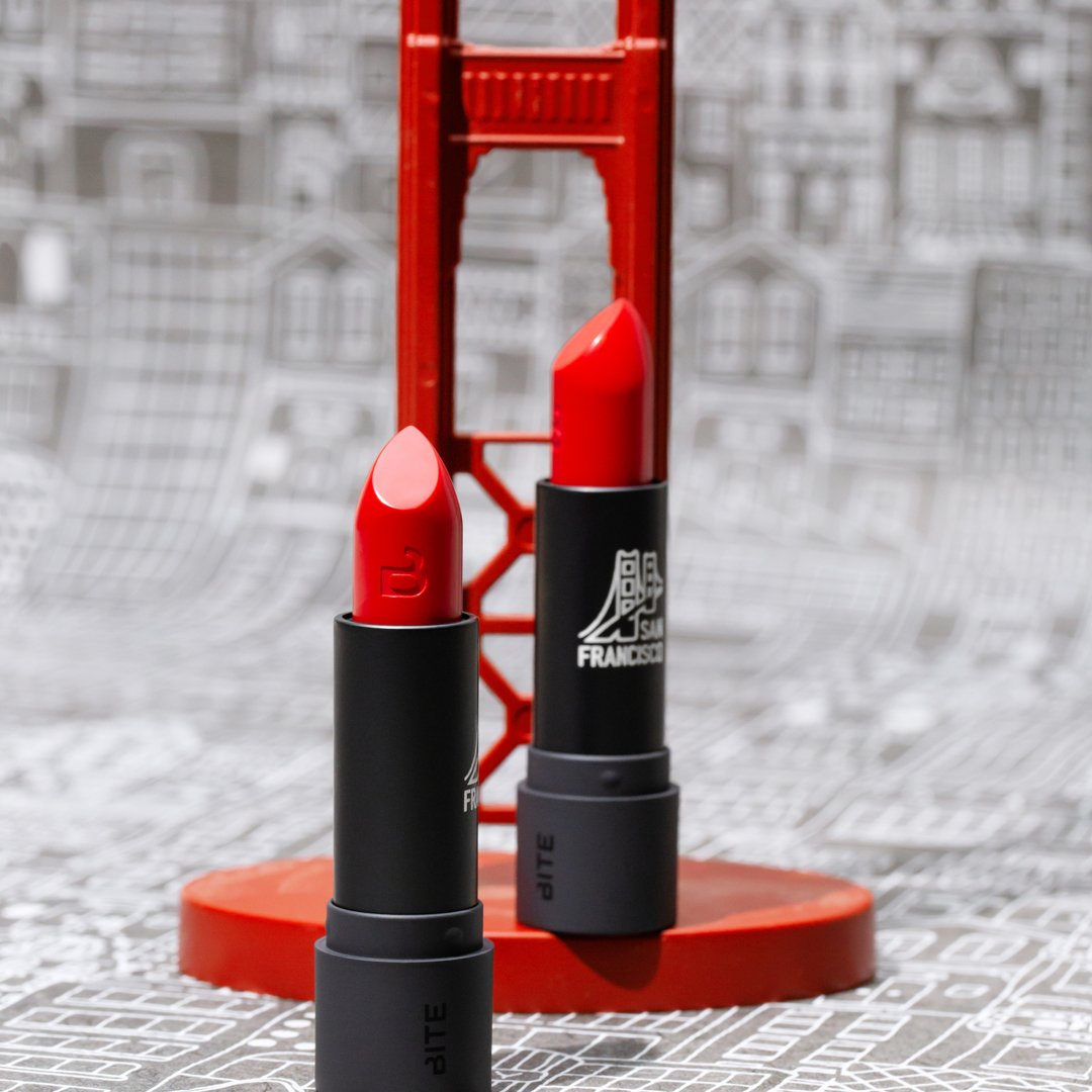 bitebeauty's tweet photo. We left our ❤️ in San Francisco. Meet #BITEofSF, a vibrant poppy shade of our award-winning Amuse Bouche Lipstick, inspired by the City by the Bay. 🌉 https://t.co/4FyNERPfOA