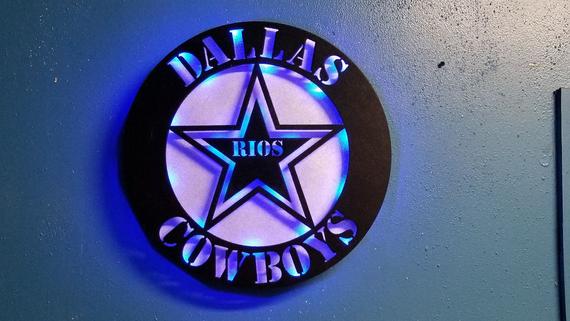 REWoodDesigns's tweet photo. Dallas cowboys light, Double star light, Custom cowboys decor, Football sign, Led cowboys, Round Double star, Round cowboys,Dallas cowboys #DoubleStarLight #DallasCowboysLight 
$75.00
➤ https://t.co/ZAfiwC645Y https://t.co/6GdexMWHPK