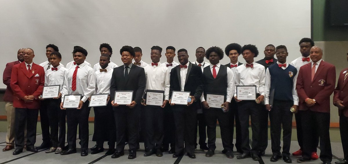 LDACKappas's tweet photo. @LDACKappaLeague awards scholarships to 21 graduating Sr. Kappa Leaguers. Well done and good luck to you all. https://t.co/8LdLTl1wBv