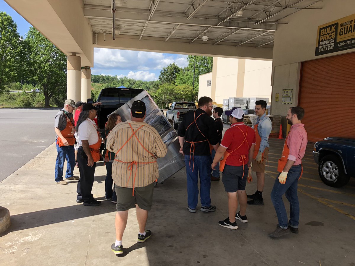 Glassier Flint (@flintglassier) on Twitter photo One simple page 10 associates show up to help!!!!! #gogetit #0174. <a href="/rar1004/">Ryan Reyes</a> <a href="/FredBrownHD/">Fred Brown</a> @CaleMotley @SandyLi71439484 <a href="/hollytate122/">Holly Tate</a> One simple page 10 associates show up to help!!!!! #gogetit #0174. <a href="/rar1004/">Ryan Reyes</a> <a href="/FredBrownHD/">Fred Brown</a> @CaleMotley @SandyLi71439484 <a href="/hollytate122/">Holly Tate</a>
