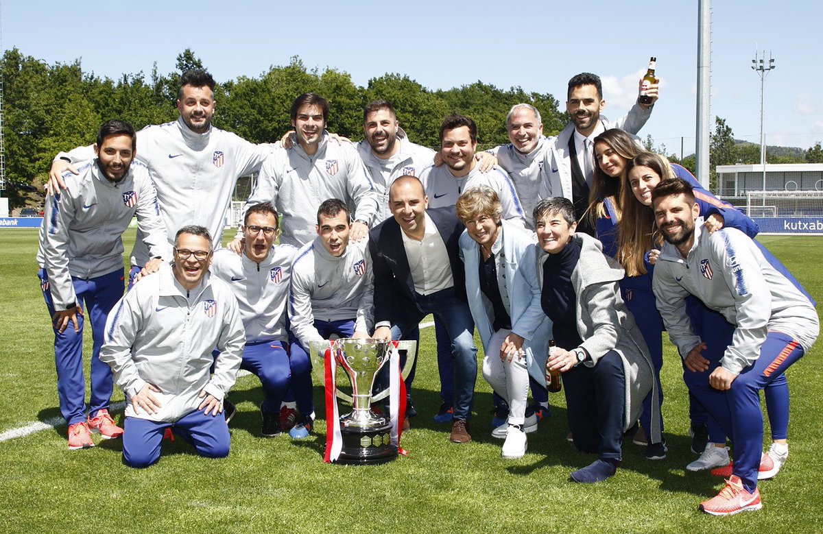 jlsanchezvera's tweet photo. Y de tanto creer y creer este grupo lo consiguió!!!
Enhorabuena @AtletiFemenino jugadoras,cuerpo técnico,familiares,seguidor@s,directi@s.....
CAMPEONAS DE @LigaIberdrola 2018/2019‼️😊😊😊🥇🥇🥇🏆🏆🏆 https://t.co/LDtUlBtiNT