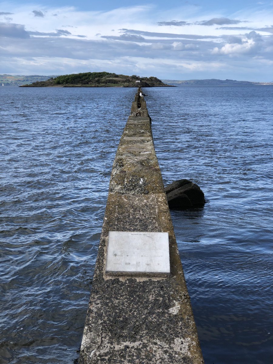 Took a walk around Cramond village this afternoon and noticed this little sign on the causeway across to the island. Concrete habitat blocks have been added to the sea defences so that animals and plants can build ecosystems and increase biodiversity. #goal14 #lifebelowwater