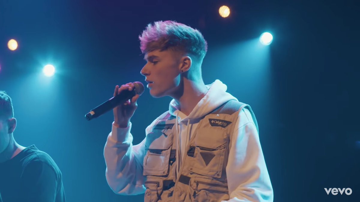 ryanrobertsonnn's tweet photo. 𝗵𝗮𝗿𝘃𝗲𝘆 𝘁𝗼𝗹𝗱 𝘆𝗼𝘂 𝘀𝗼 𝗽𝗮𝗿𝘁 𝟮 https://t.co/4OYpfEK46c