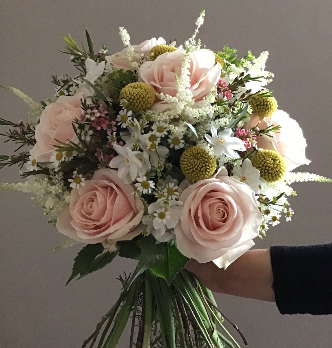 TreehouseFloral's tweet photo. Beautiful wedding bouquets created by one of the florists we supply #LakeDistrict #weddingflowers #roses #prettyflowers https://t.co/SaABwh3UbN