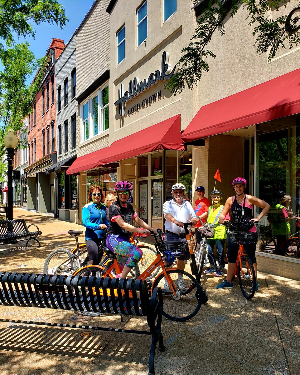 CarrieTergin's tweet photo. Mayor's Bike Ride 2019 Pit Stop at @CarriesHallmark @Hallmark of course! #JCMO #MayorTergin #BikingMayor #HallmarkMayor โค๐ฒ https://t.co/P3GXNR00q7