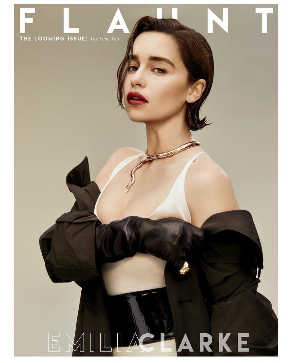 todoincluidoof's tweet photo. #ConEstiloIncluido 👑
Hoy es #DominGoT y @emiliaclarke la madre de los dragones en #GameOfThrones es la portada de mayo de la revista @FlauntMagazine usó prendas de @bulgariOfficial y @bottegaveneta 🔥
La sesión estuvo a cargo de la fotógrafa Olivia Malone 📸 #TheLoomingIssue https://t.co/e2ysbTd1kP