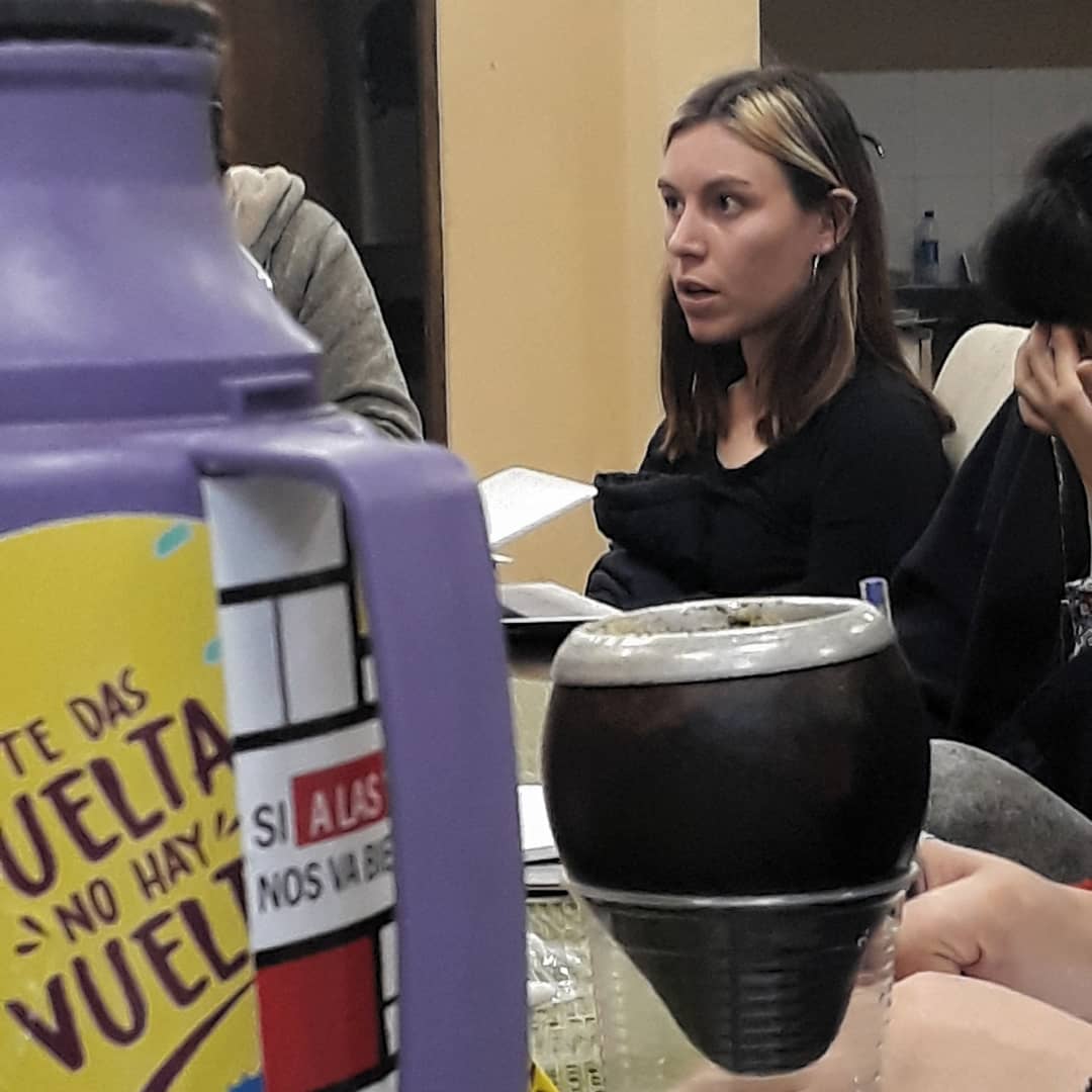 Hoy finalizó la Asamblea de la FEFEU. Salimos organizados contra la reforma de militarización, por un presupuesto digno para la educación y preparados para el Encuentro de Estudiantes del CFE del 17, 18 y 19 de mayo en Salto. Gracias al SUNCA por ceder su local a la Asamblea.