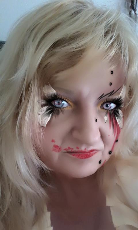 RockLovesMe2's tweet photo. #SelfieSunday #FilterFun 💋🔥💖
I Really Think The Devil Look
Fit's Me Well...😜😍
The Other One Looks
Like I Cant Put On
Lipstick..😄😋👅👄
#DevilishThoughts
Enjoy Your Evening Twitter Fam!
💄💋💄💋💄💋💄💋 https://t.co/Yc7cg8BYGh