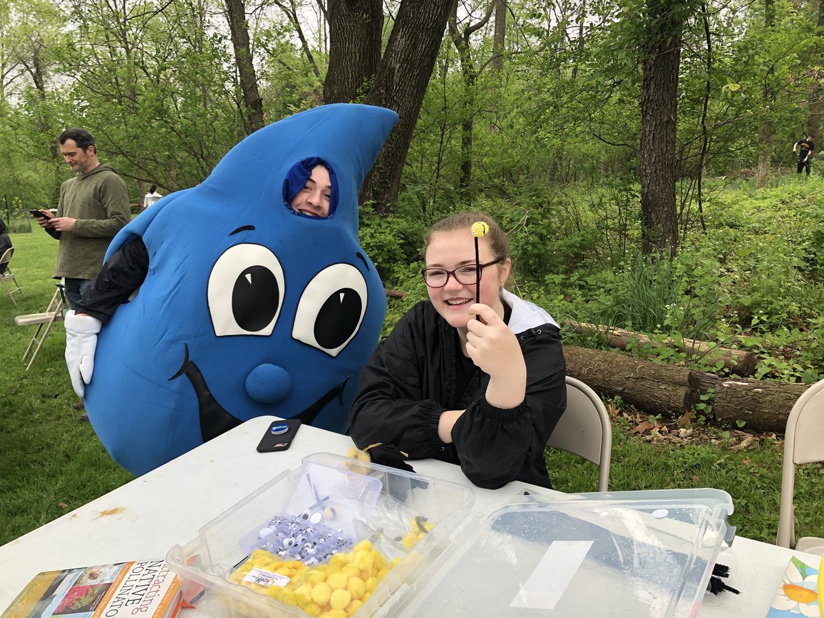 HHJarrettNature's tweet photo. Here are just a few pictures from our Earth Day Celebration yesterday! Thank you to everyone who came to volunteer or attend!🌍 https://t.co/1g2O9Cj6QQ