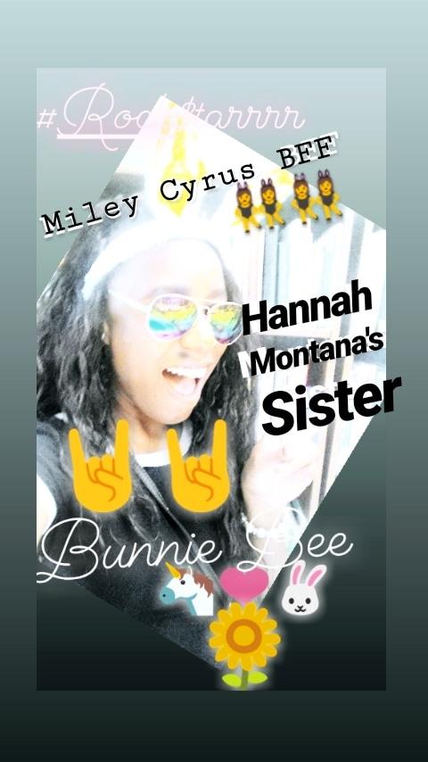 BHYNX's tweet photo. #BRJXWORLDTOUR
🌍🛫🦄🐰🌻🌼💰🎖️

BTV presents : 📲🔌💻

" B &amp; Friend$  featuring 
BOYZZZ + GRRRLS !!!!
👲👳👷👱👮👰🤶

#BRJXTOUR #Friends #Travel #Fun #Vlog #Lifestyle #Adventure #Vlog #Global #Worldwide #International #Party #Plur #Edm #1Love #BSQUAAAD https://t.co/cD3ffleWyd